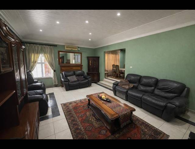 4 BEDROOM HOUSE FOR SALE IN EPWORTH